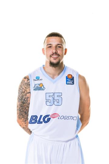 # 55, Jordan Brangers: Gewöhnt sich allmählich an den europäischen Basketball, w...