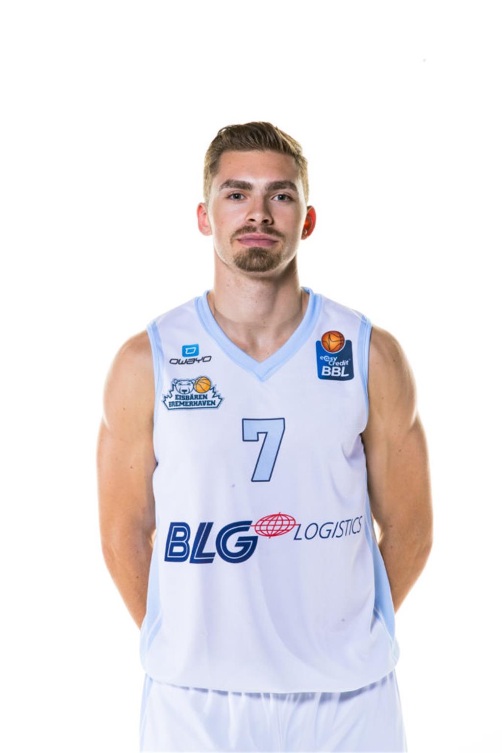 # 7, Adrian Breitlauch: Auch in seinem dritten Profi-Jahr ist Eigengewächs Breit...