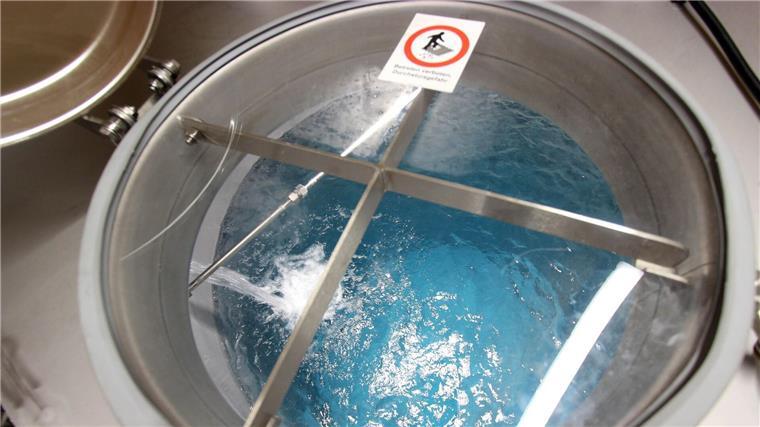 Neues Trinkwasserwerk im Südharz soll Klimawandel trotzen 75.000 Liter fassen die beiden Trinkwasserspeicher im Innenraum.