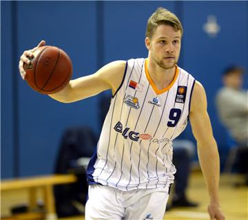  Fabian Bleck wird auch in der kommenden Saison das Trikot mit der Nummer 9 tragen.