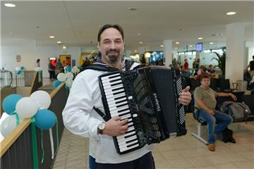 Jens Schakies macht im Terminal Musik.