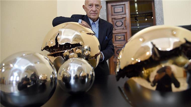 Italiens Bildhauer Arnaldo Pomodoro ist gestorben Pomodoro starb am Vorabend seines 99. Geburtstags. (Archivbild)