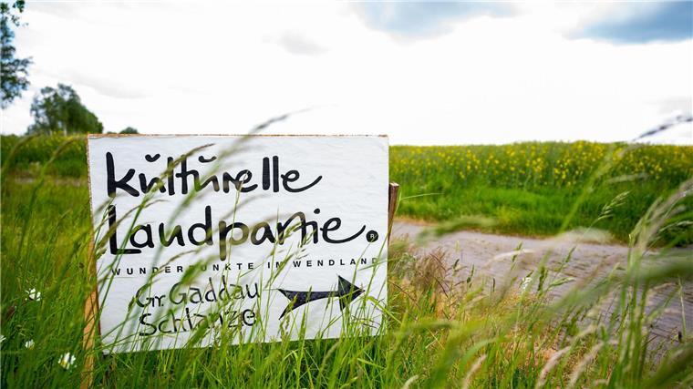 36. „Kulturelle Landpartie“ solidarisch gegen Rechts Zwölf Tage lang strömen von Himmelfahrt an Tausende Kunstinteressierte zur „Kulturellen Landpartie“ ins Wendland. (Archivbild)