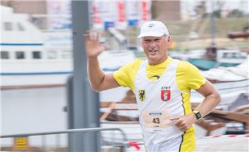 14. Bremerhavener City-Marathon mit über 1000 Teilnehmern und verschiedenen Läuf...