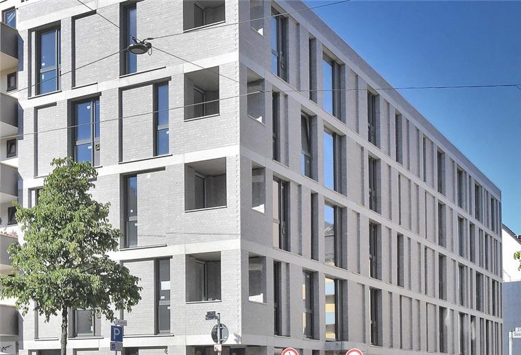 16 hindernisfreie Wohnungen entstehen hier an der Ecke Georg- und Arndtstraße.