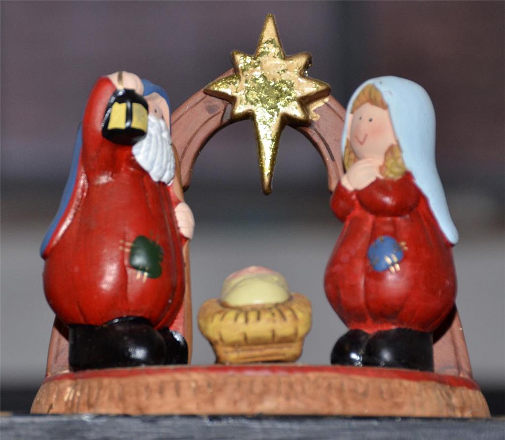 195 unterschiedliche Krippen sind derzeit in der Wremer Kirche zu bewundern.Foto...