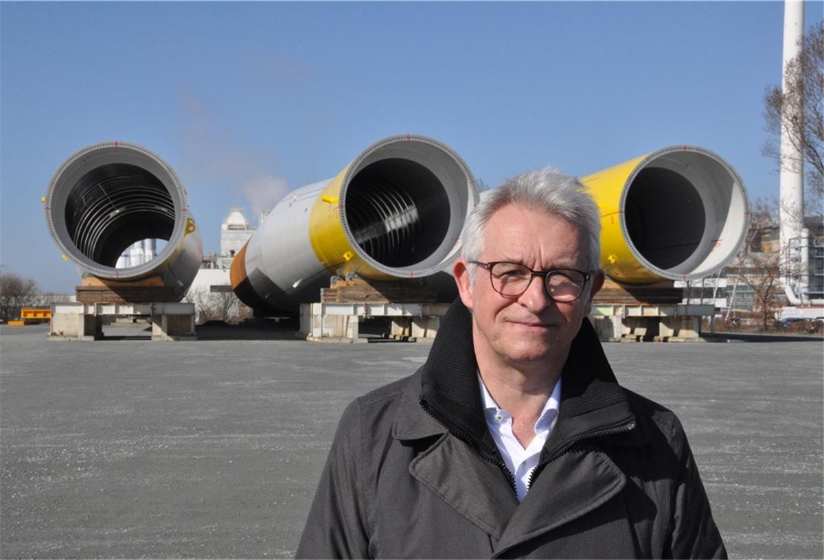Steelwind baut in Blexen Offshore-Teile für die USA und die Welt Steelwind-Geschäftsführer Dr. Andreas Liessem