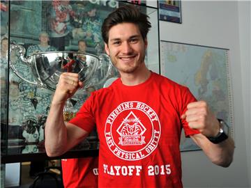 2015 freut sich Marian Dejdar auf die Playoffs mit den Fischtown Pinguins. 