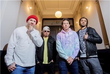 Die Band Culcha Candela bestehend aus Mateo Jasik (l-r), Don Cali, Chino con Estilo und Johnny Strange (bürgerlich John Magiriba Lwanga).