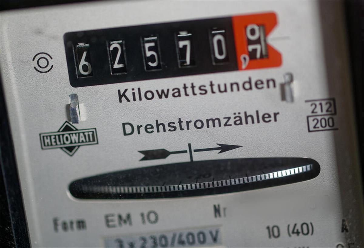 Strom- und Gaspreise 2025: Das müsst ihr zur Preisentwicklung wissen 2024 gingen die Strompreise oftmals wieder runter. Doch bleibt das so?