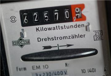 2024 gingen die Strompreise oftmals wieder runter. Doch bleibt das so?