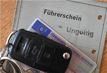 Autoschlüssel, Führerschein