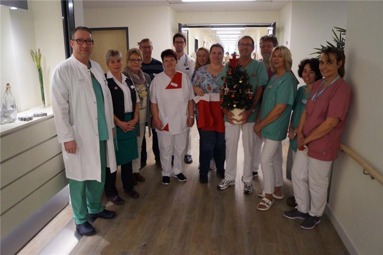 Heiligabend im Krankenbett: Rund 70 Patienten verbringen Weihnachten in Nordenhamer Klinik 210 Menschen arbeiten in der Helios-Klinik Wesermarsch. Zweidrittel davon sind an den Feiertagen im Einsatz. Darunter sind über 60 Gesundheits- und Krankenpfleger und 23 Ärzte.
