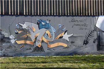 400 Meter feinste Graffitikunst ist an der Oststraße im Fischereihafen zu sehen....