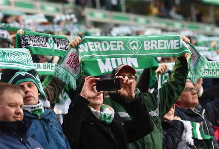 Werder Bremen darf das Stadion gegen Darmstadt voll machen 42.100 Werder-Fans dürfen zum nächsten Heimspiel ins Stadion.