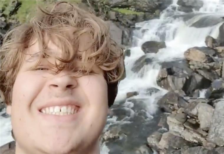 55 Tage Freiheit hat Yannick Szabó in Skandinavien genossen. Oft war es kühl wie an diesem Wasserfall in Norwegen – immer aber war es unvergessslich.