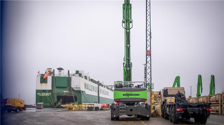 US-Panzer für die Ukraine sind in Bremerhaven angekommen 60 Schützenpanzer sollen sich an Bord der Arc Integrity befunden haben, die am Freitagmorgen in Bremerhaven festgemacht hat. Nach der Entladung stehen die militärischen Fahrzeuge noch im Hafen.