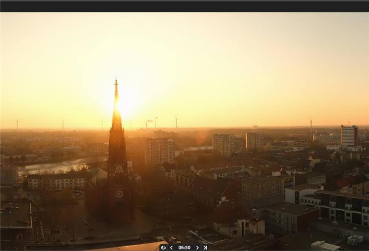 6.50 Uhr: So traumhaft schön begann der Tag am Dienstag in Bremerhaven. Die neue Super-Webcam auf dem Columbus Center fängt solche Bilder ein - und sie sind auf dem dazugehörigen Portal auch im Nachhinein zu genießen.