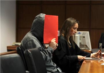 Prozess am Amtsgericht: 68 Straftaten werden dem Angeklagten zur Last gelegt. Über seine Rechtsanwältin Daniela Post gab er fast alle Vorwürfe zu.