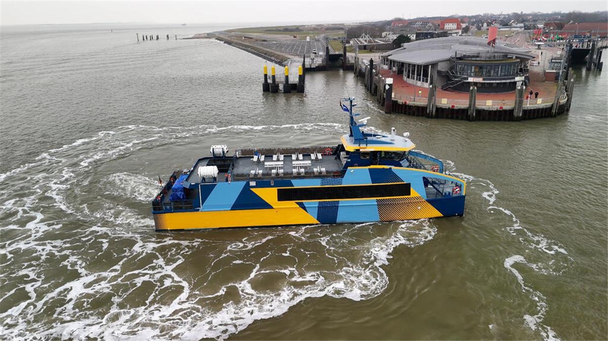 „Frisia E-1“: Deutschlands erste Elektro-Schnellfähre startet Der E-Katamaran „Frisia E-1“.