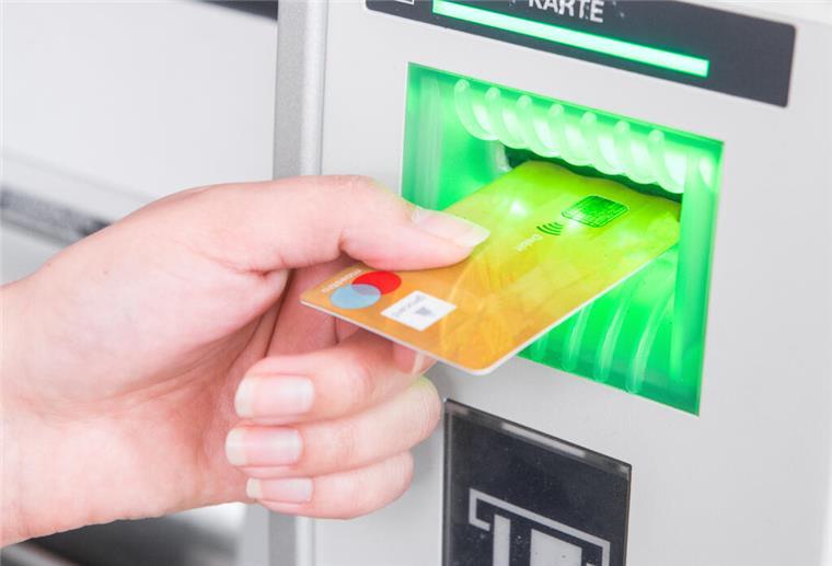 Ab Juli stellt Anbieter Mastercard das Maestro-Zahlungssystem ein.