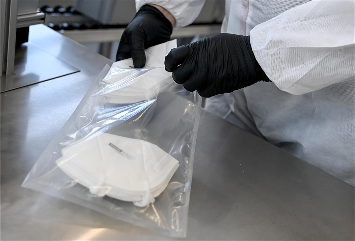 Ab morgen gibt es in Apotheken im Land Bremen kostenlose FFP2-Masken für Menschen über 65 Jahren.