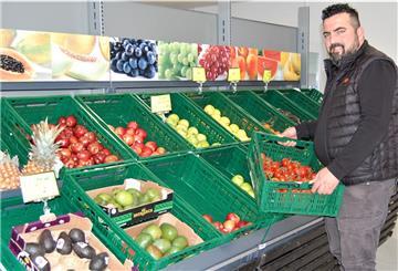 Abdullah Özdemir im neuen Geschäft „A-Team-Feinkost“. 