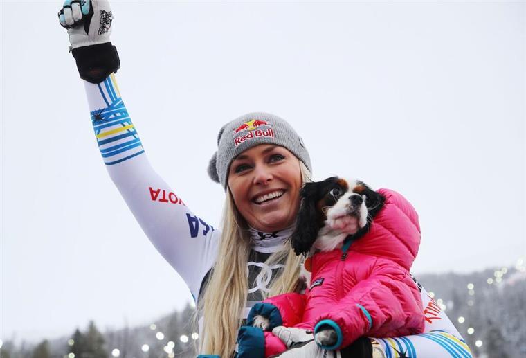 Abfahrerin Vonn nahm ihre Hündin Lucy regelmäßig zu Rennen mit.