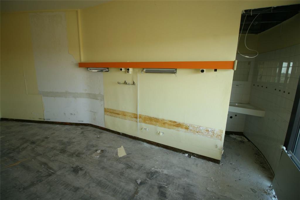 Abrissarbeiten am alten Nordenhamer Krankenhaus. Foto: Lorenz