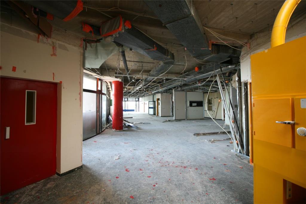 Abrissarbeiten am alten Nordenhamer Krankenhaus. Foto: Lorenz