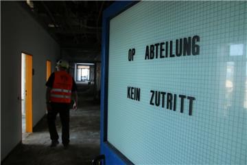 Abrissarbeiten am alten Nordenhamer Krankenhaus. Foto: Lorenz