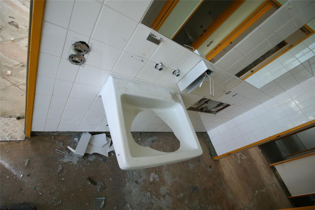 Abrissarbeiten am alten Nordenhamer Krankenhaus. Foto: Lorenz