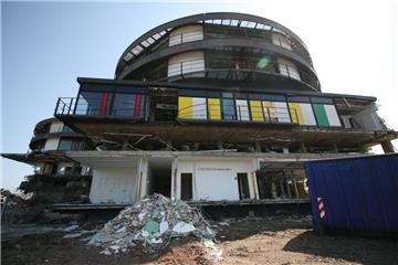 Abrissarbeiten am alten Nordenhamer Krankenhaus. Foto: Lorenz