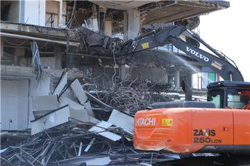 Abrissarbeiten am alten Nordenhamer Krankenhaus. Foto: Lorenz