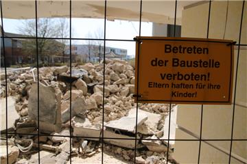 Abrissarbeiten am alten Nordenhamer Krankenhaus. Foto: Lorenz