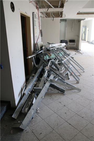 Abrissarbeiten am alten Nordenhamer Krankenhaus. Foto: Lorenz