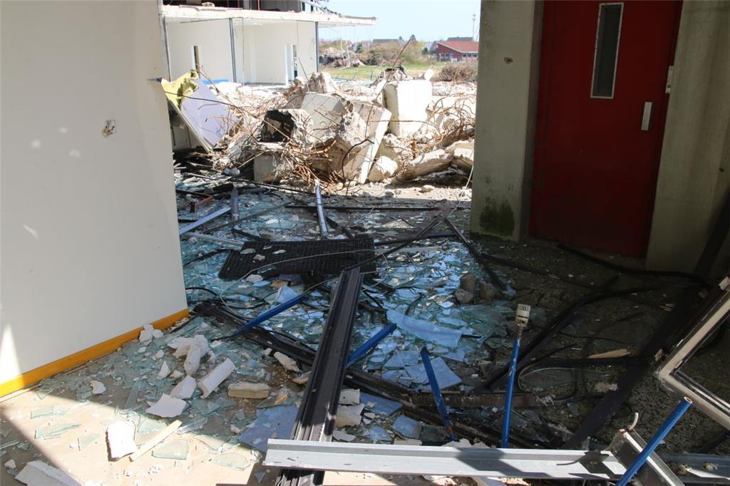 Abrissarbeiten am alten Nordenhamer Krankenhaus. Foto: Lorenz