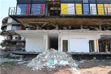 Abrissarbeiten am alten Nordenhamer Krankenhaus. Foto: Lorenz