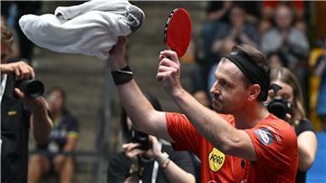 Abschied vom Tischtennis: Timo Boll nach dem letzten Spiel seiner Karriere.