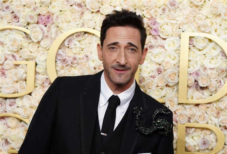 Adrien Brody spielt die preisgekrönte Hauptrolle in dem Globe-Gewinner „The Brutalist“.