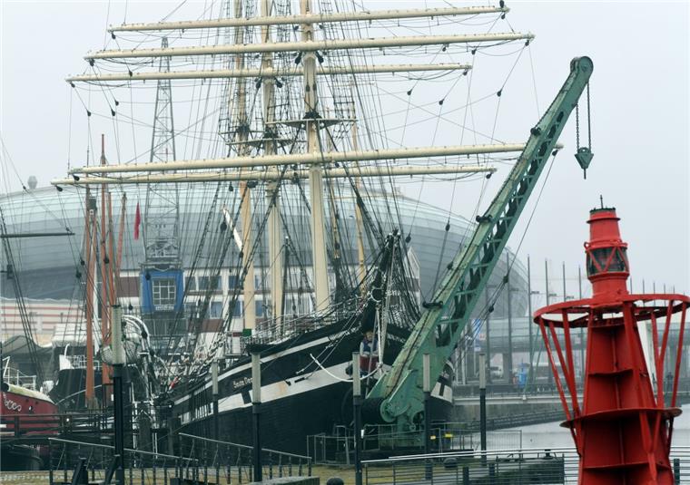 "Seute Deern": Stiftungsrat entscheidet über Rettung des maroden Schiffes Äußerlich scheint die „Seute Deern“ noch intakt zu sein, doch der Eindruck täuscht. Das Schiff zieht Wasser, Rumpf und Decks sind morsch und müssen dringend saniert werden. Der Lastensegler ist 1919 in den USA gebaut worden und steht seit 2005 unter Denkmalschutz. Foto Scheer