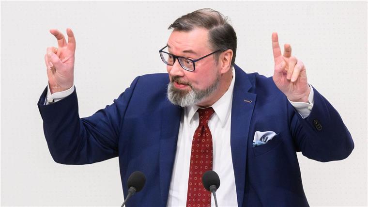 Fraktionen zahlen mehr als eine Million Euro an Zulagen AfD-Fraktionschef Wichmann betont, dass die Zulagen nicht aus zusätzlichen Steuergeldern bezahlt werden. (Archivbild)