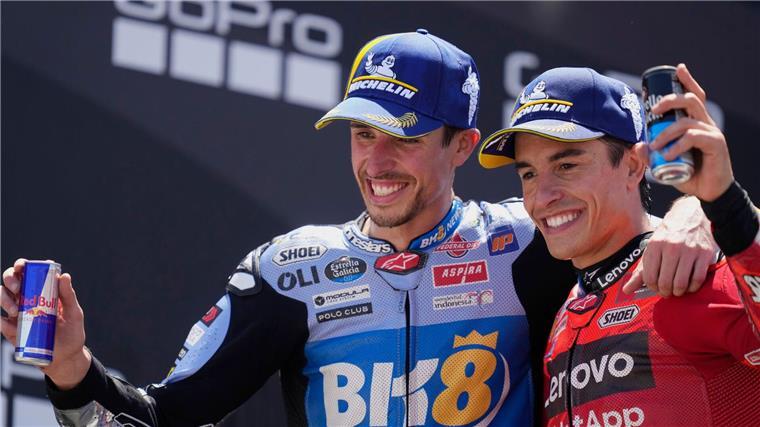 Álex und Marc Márquez führen in der Gesamtwertung.
