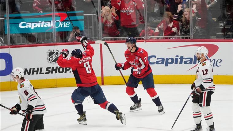 Alexander Owetschkin feiert seinen ersten Treffer zur Führung für die Capitals.
