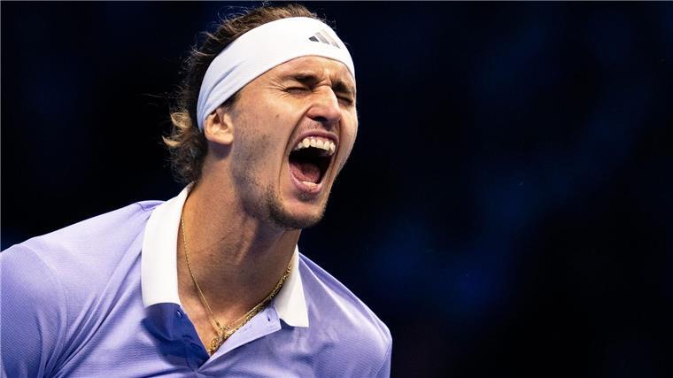 Famoser Zverev witzelt: „Deshalb nicht Nummer 1“ Alexander Zverev spielt in Turin um den Finaleinzug gegen Taylor Fritz.