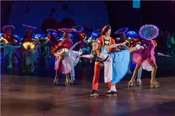 "Alice im Wunderland" verzauberte in der Stadthalle Bremerhaven rund 2000 Grundschüler.