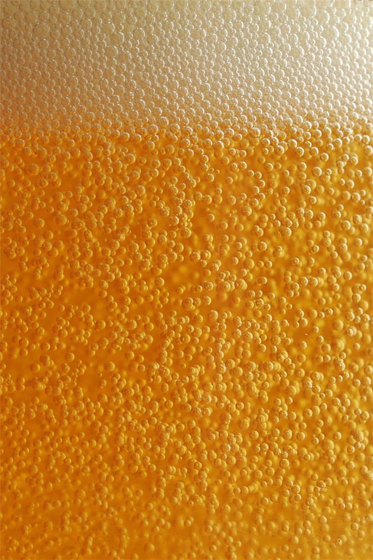 Alkoholfrei oder nicht alkoholfrei? Eine Brauerei ruft jetzt Weizenbiere zurück.
