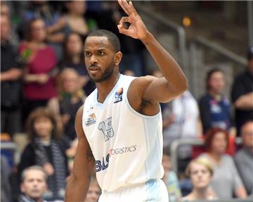 Alles okay bei den Eisbären, wie Darious Moten es anzeigt? Das sicher nicht. Aber Vertreter des Clubs und der Stadt haben miteinander geredet und weitere Gespräche vereinbart.