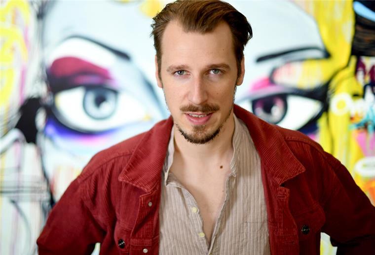 Alligatoah heißt mit bürgerlichem Namen Lukas Strobel.