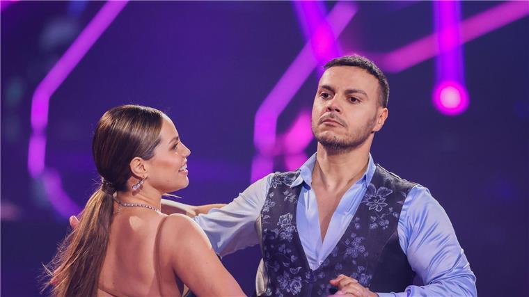 Erster Rauswurf bei „Let’s Dance“ Als erstes Paar ausgeschieden: Komiker Osan Yaran und Profitänzerin Christina Hänni.